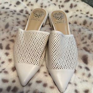 Brand New Never Worn Vince Camuto Woven Mules. HONEYMOON VIBES!